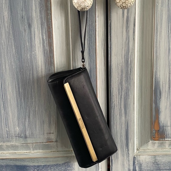 Kenneth Cole Reaction Handbags - KENNETH COLE Lambskin Leather Clutch/Wristlet